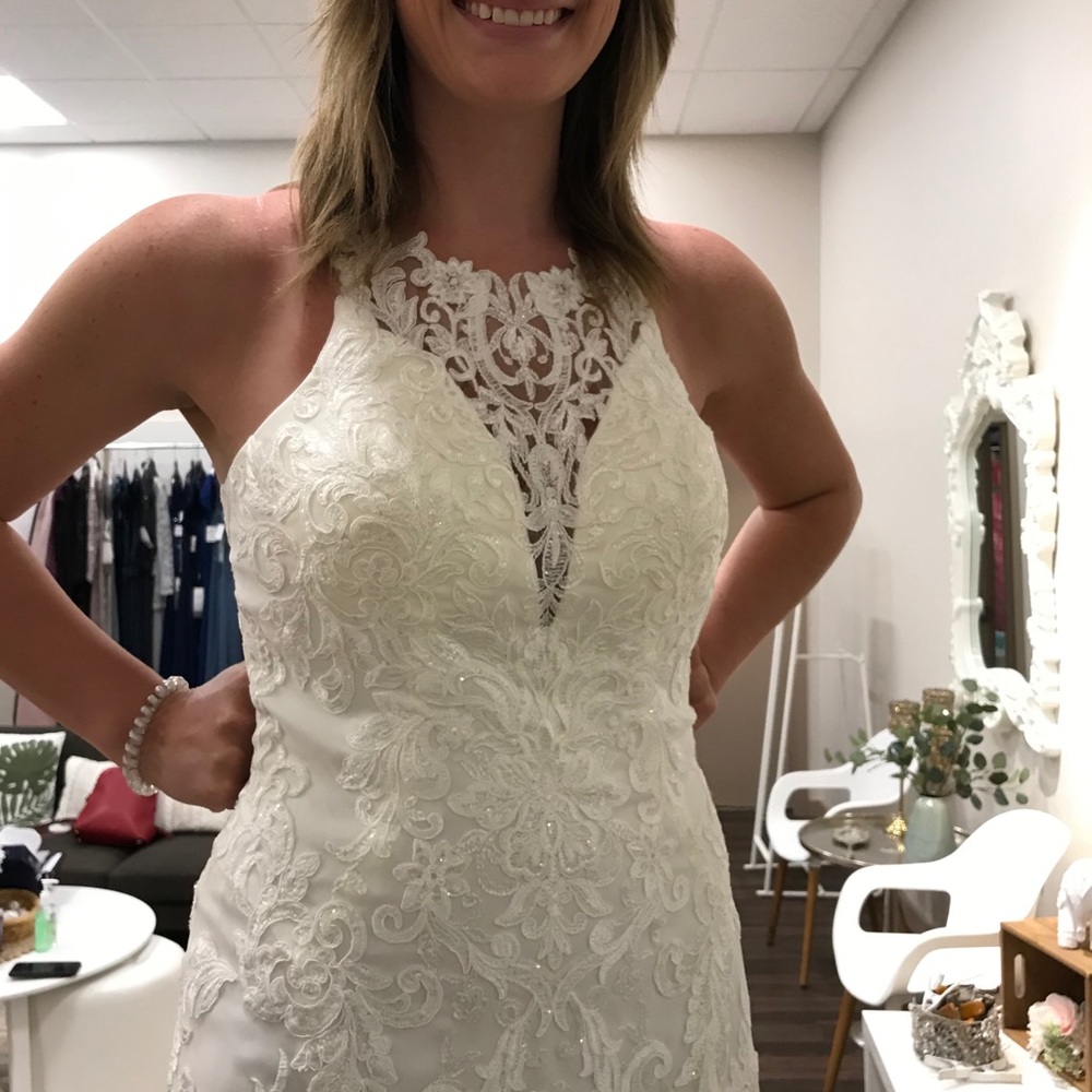Brand new Stella York wedding dress! NEVER WORN - Picture 5 of 11